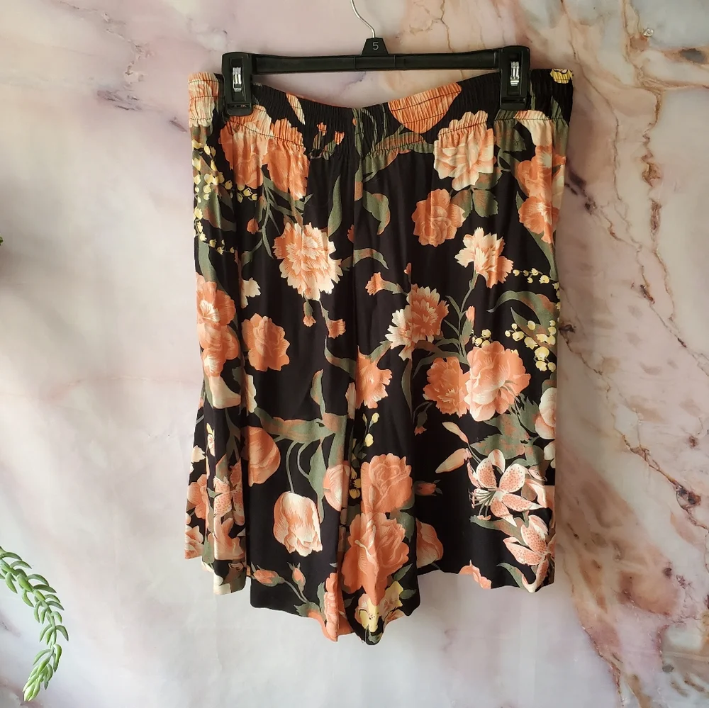 Exposé Floral High Waisted‎ Vintage Shorts